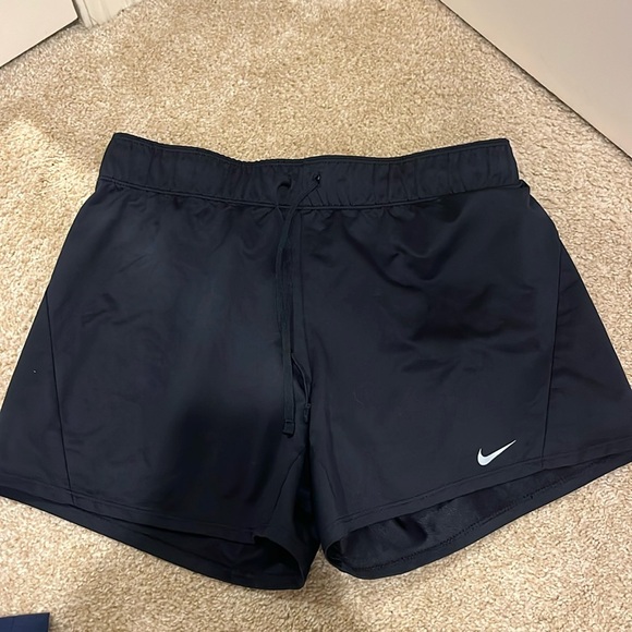 Nike athletic shorts black - Picture 1 of 3